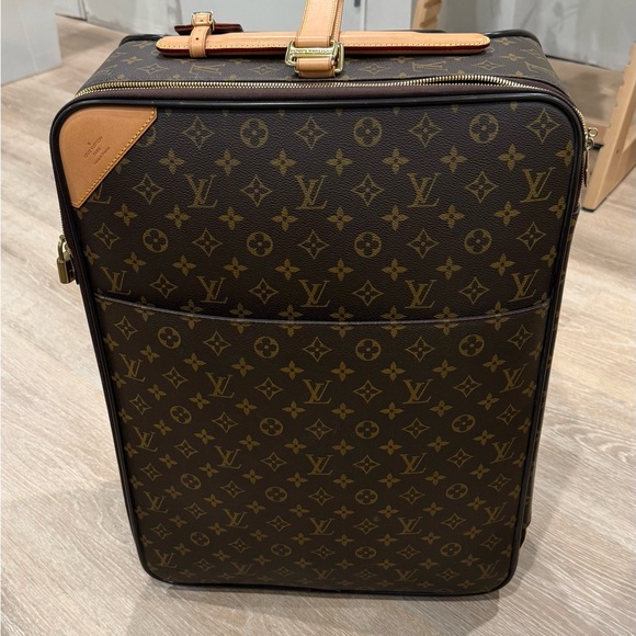 Louis Vuitton Monogram Pegase 50 - Picture 1 of 15